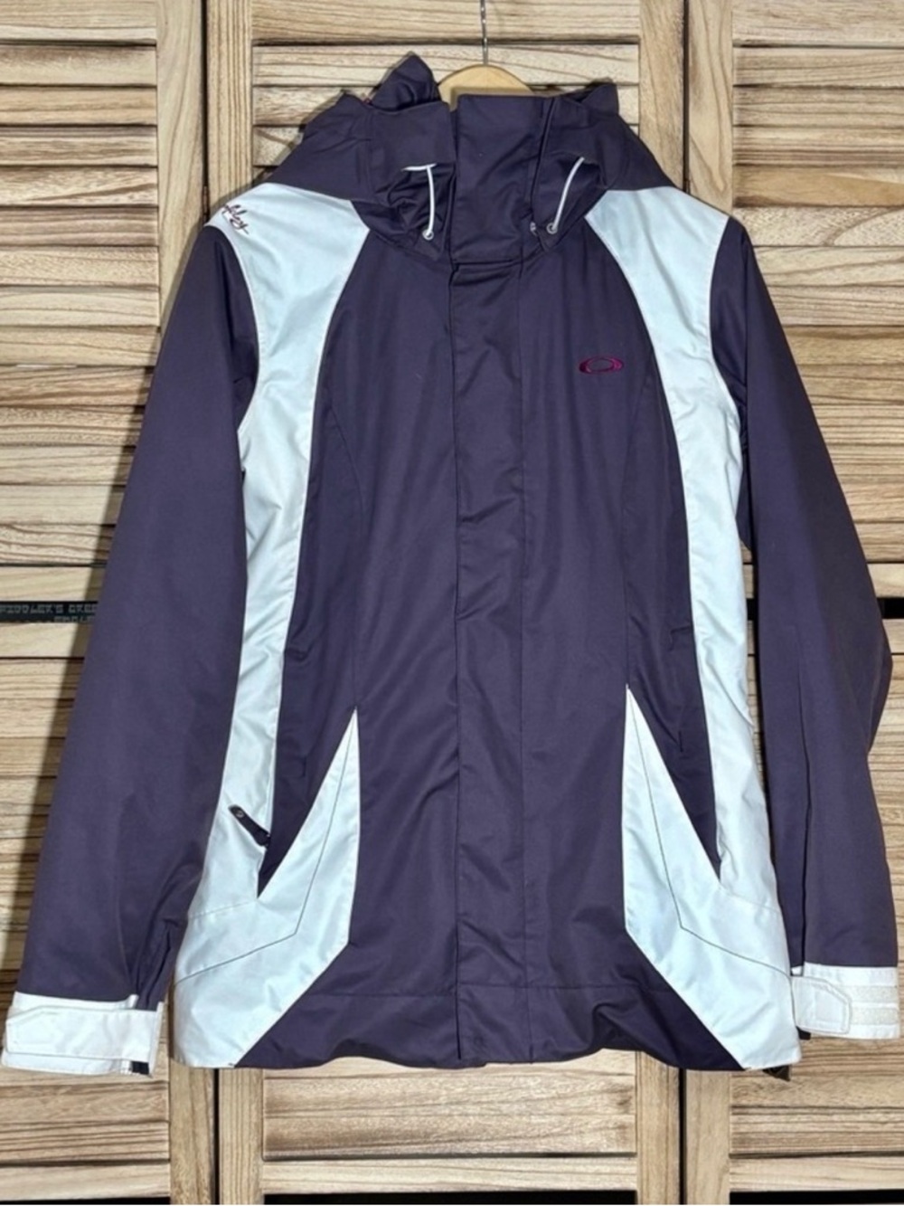 Oakley Women’s Ski Snowboard Jacket S Purple White Waterproof Size Small
